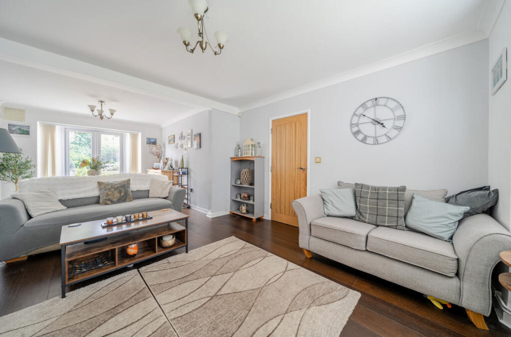House in Chislehurst, Belmont - View 2