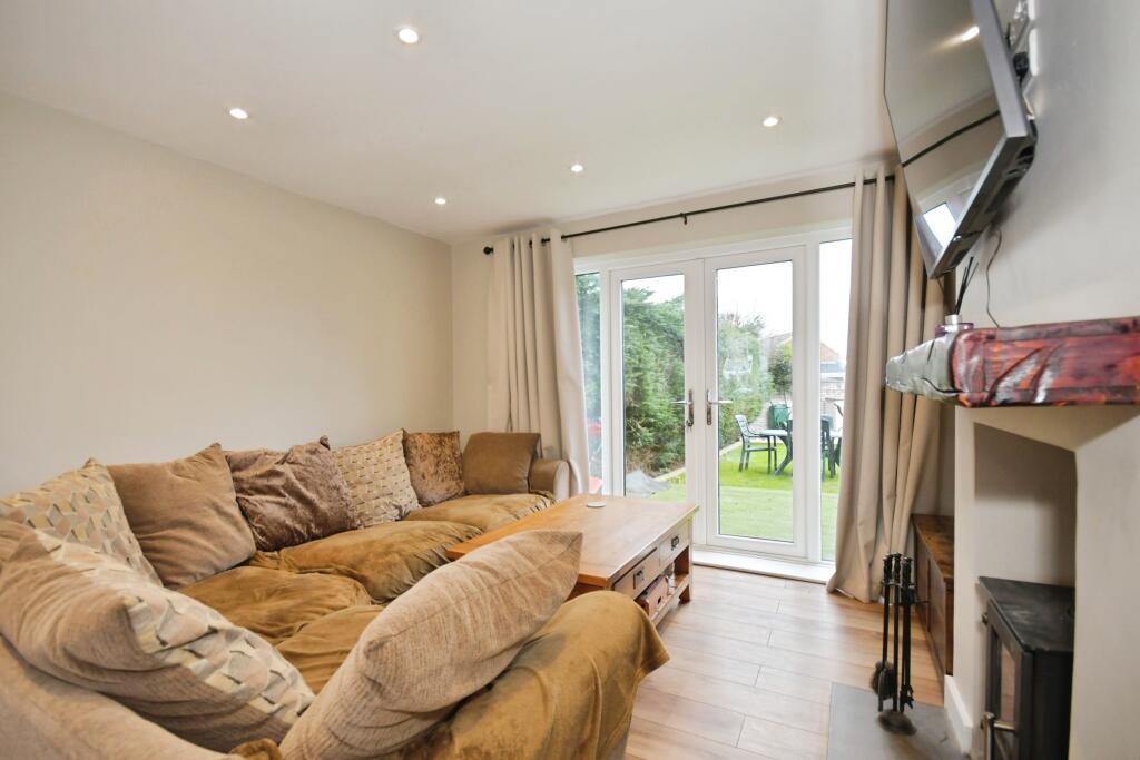 Hazel Grove, Alfreton, DE55 photo 2