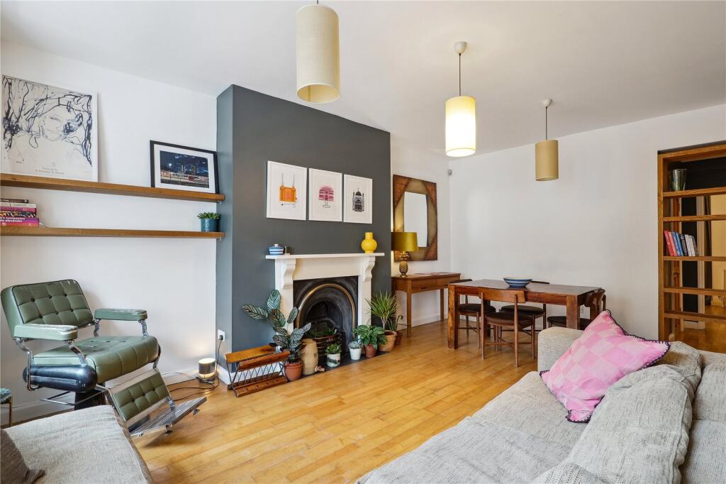 Apartment in London, Kentish Town - More