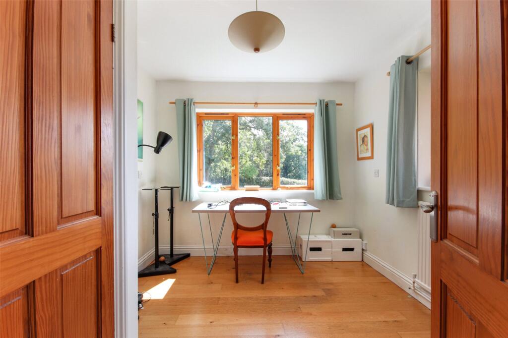 House in Royal Tunbridge Wells, Lamberhurst - View 4