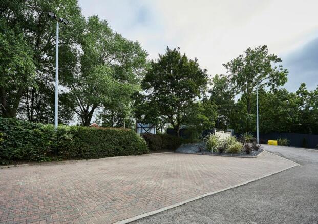 Brickfield Business Centre 15.jpg