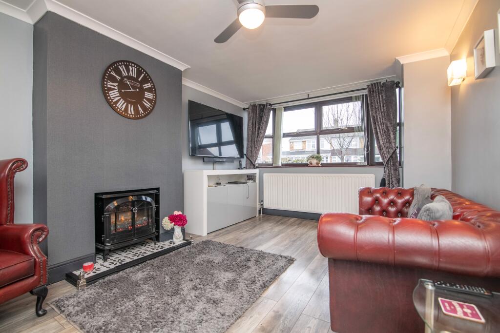 Elizabeth Walk, TIPTON, DY4 0AZ photo 4