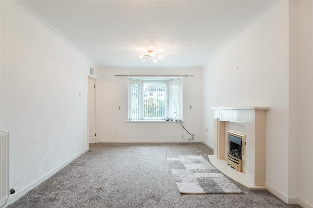 House in Lancaster, Dalton Town with Newton - View 2