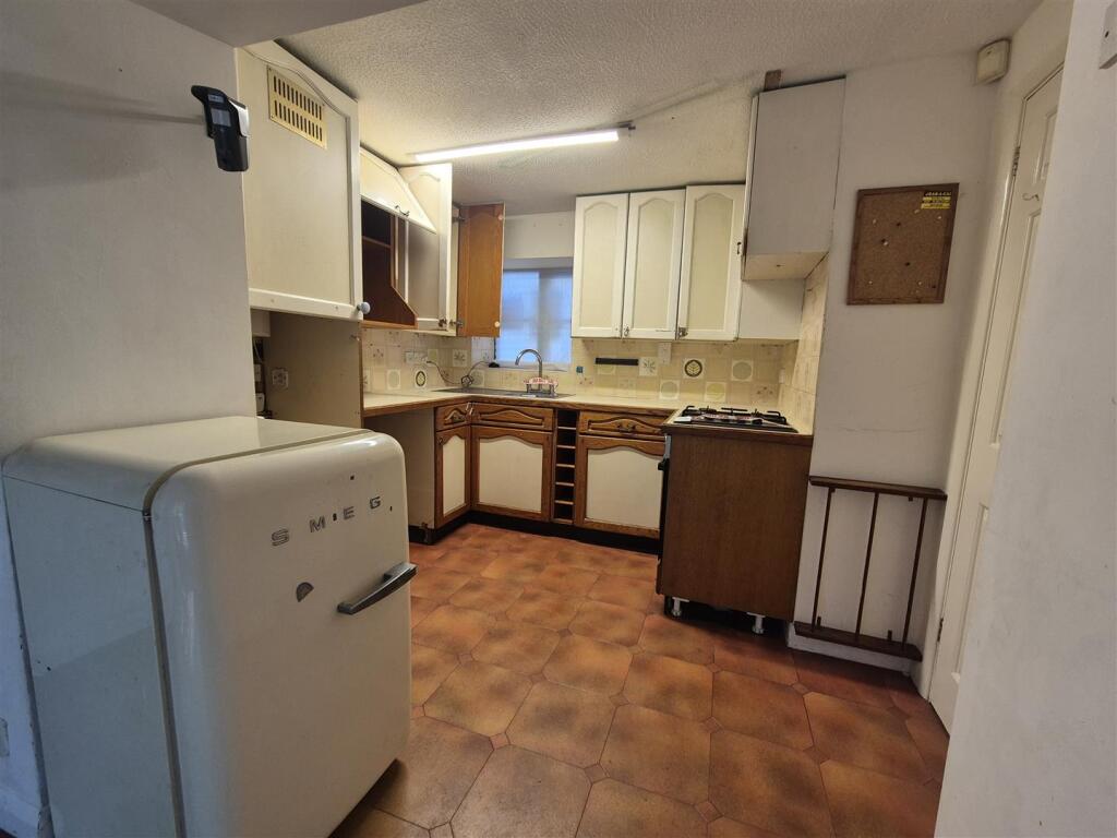 House in Chipping Sodbury, Sodbury - View 3