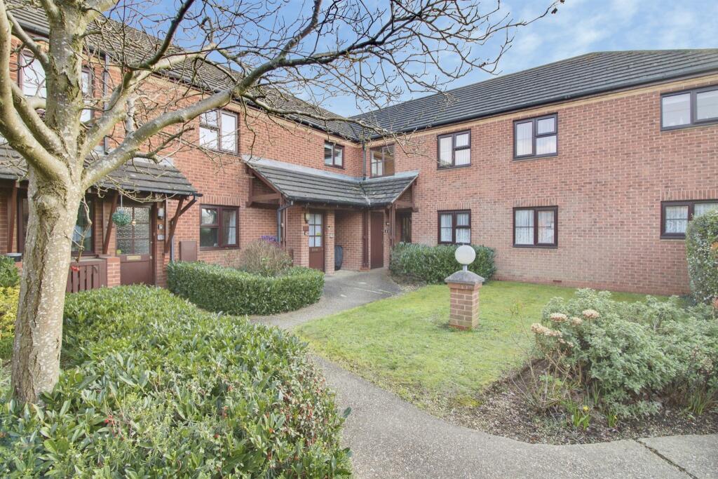 Main image of property: Roseacre Gardens, Welwyn Garden City