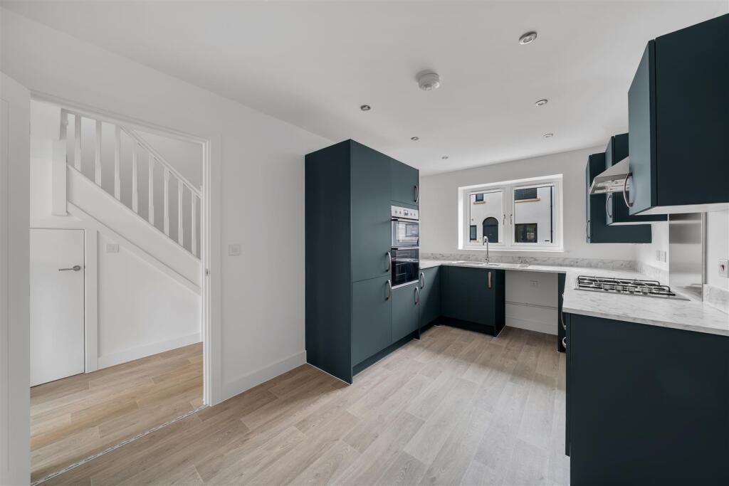 House in Weymouth, Littlemoor - More
