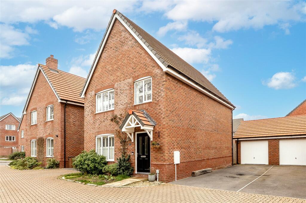 Main image of property: Linnet Grove, Didcot, Oxfordshire, OX11