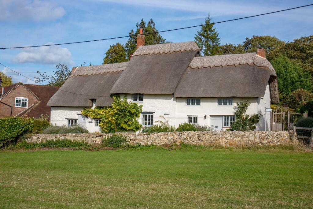 Main image of property: Manor Road, Oving