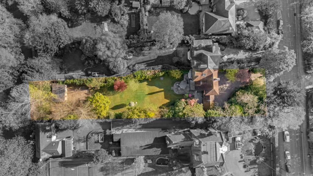 Main image of property: Oathall Road, Haywards Heath, RH16