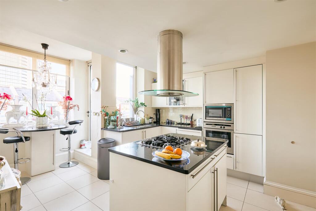 3 bedroom penthouse for rent