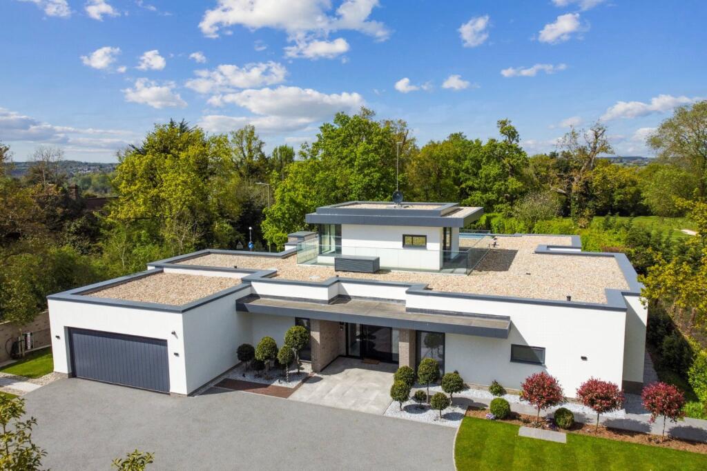 Main image of property: London Road, Rickmansworth, Hertfordshire, WD3