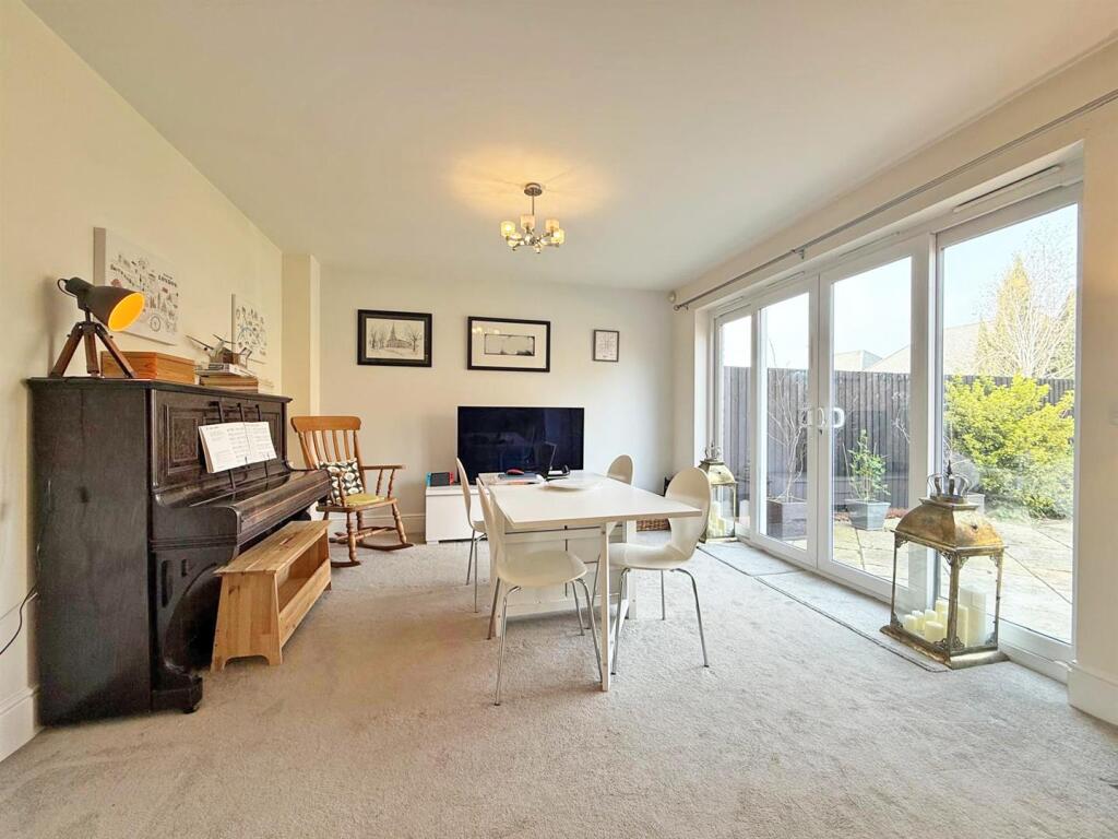 House in Shrewsbury, Herongate - View 4