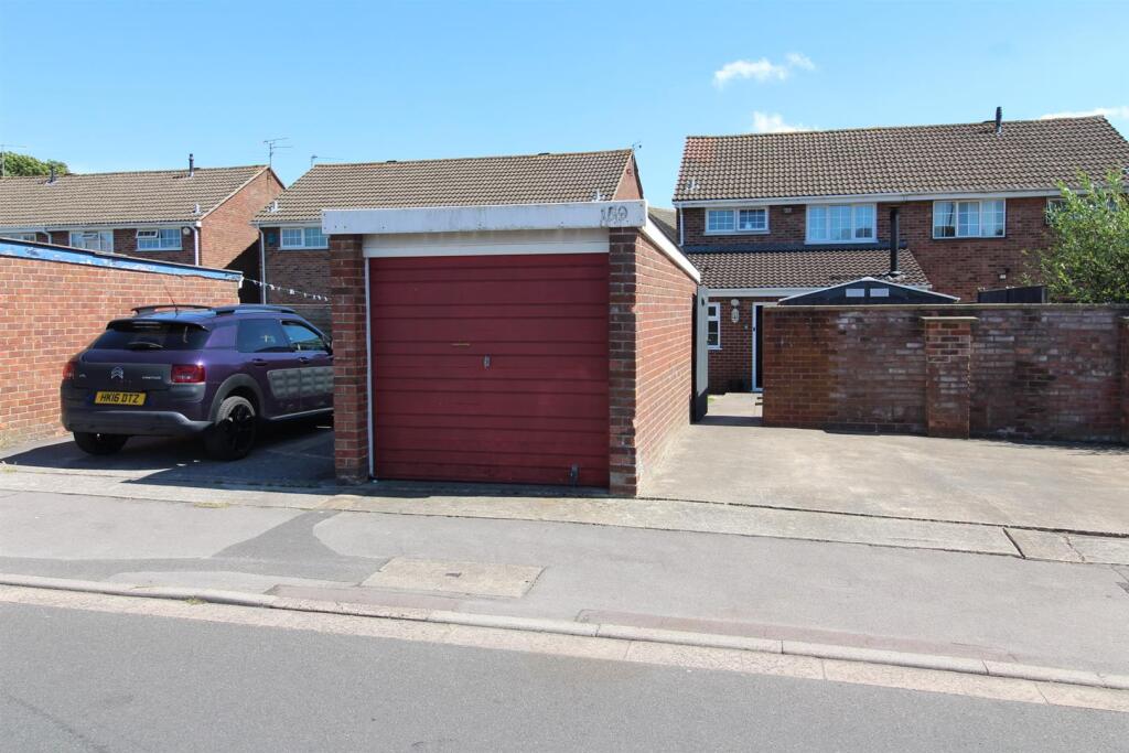 Brockworth, Yate, Bristol photo 4
