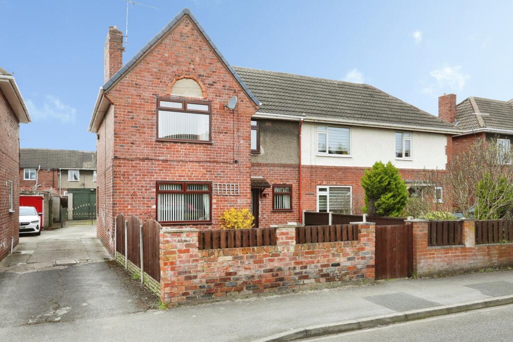 Main image of property: Eastern Avenue, Dinnington, Sheffield, South Yorkshire, S25
