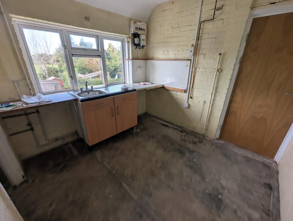 65 Westfield Road, Yeovil, Somerset BA21 3DB photo 4