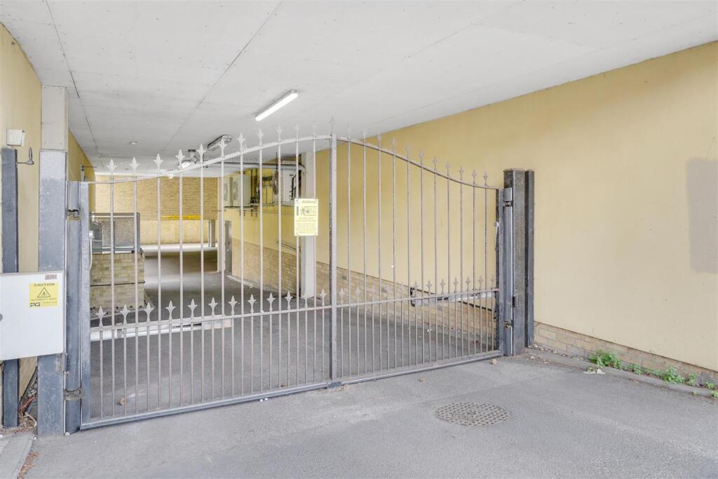 Property photo 8