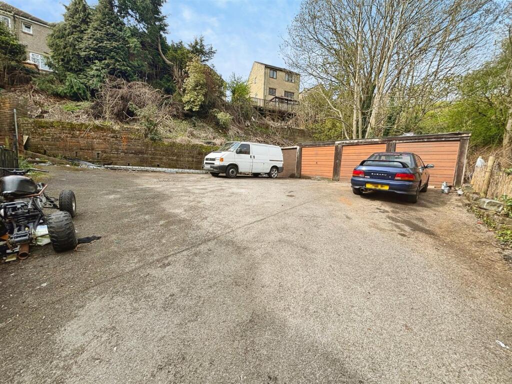 Additional image 13 of Brownroyd Hill Road, Bradford, BD6 1RY