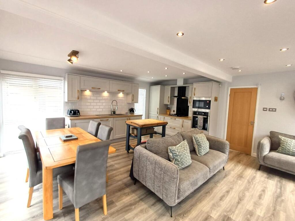 White Cross Bay Holiday Park & Marina, Ambleside Road, Windermere, LA23 1LF photo 4