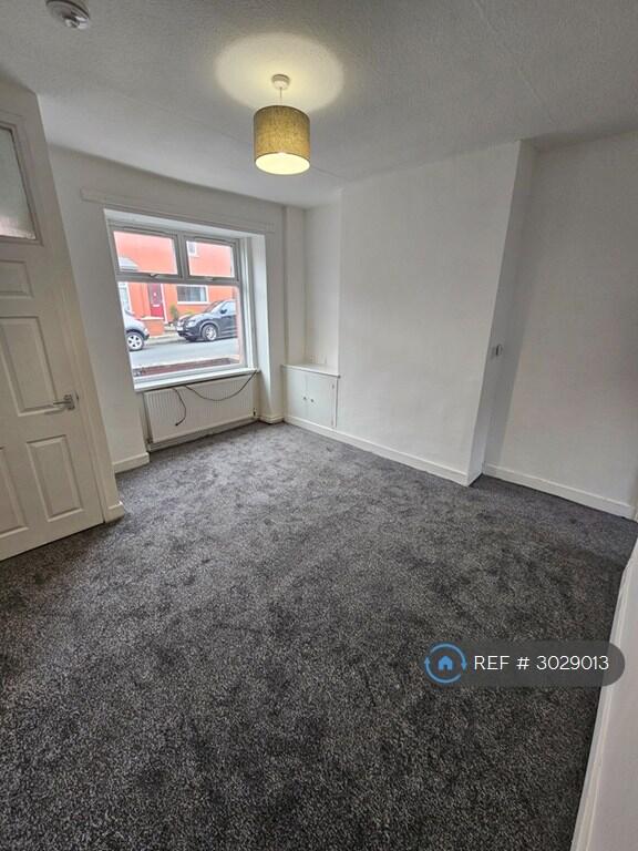House in Bolton - View 3