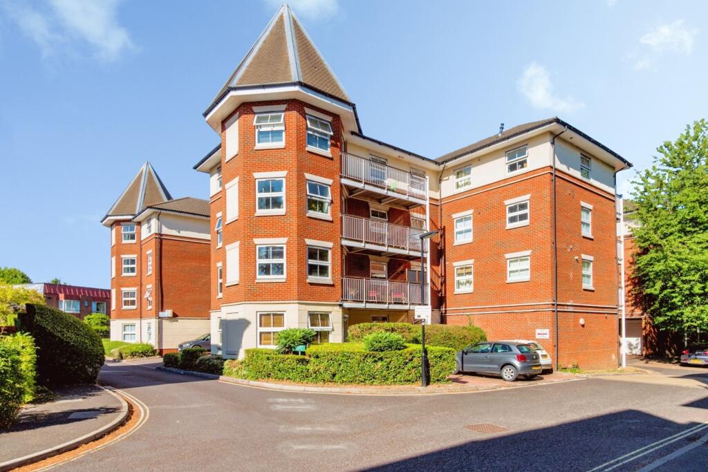 Main image of property: Rollesbrook Gardens, Southampton, Hampshire, SO15