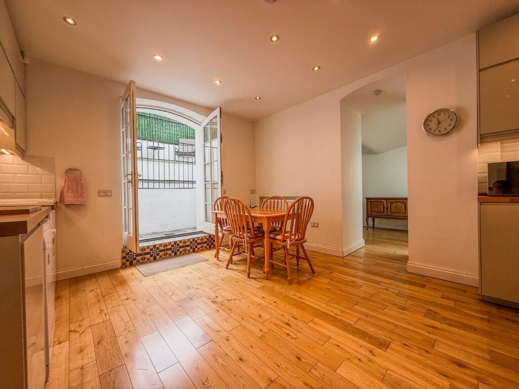 House in Bristol, Cliftonwood, Spike Island - View 4