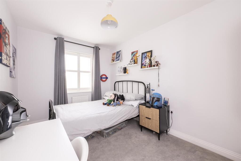 House in St Albans, Batford, Harpenden - More