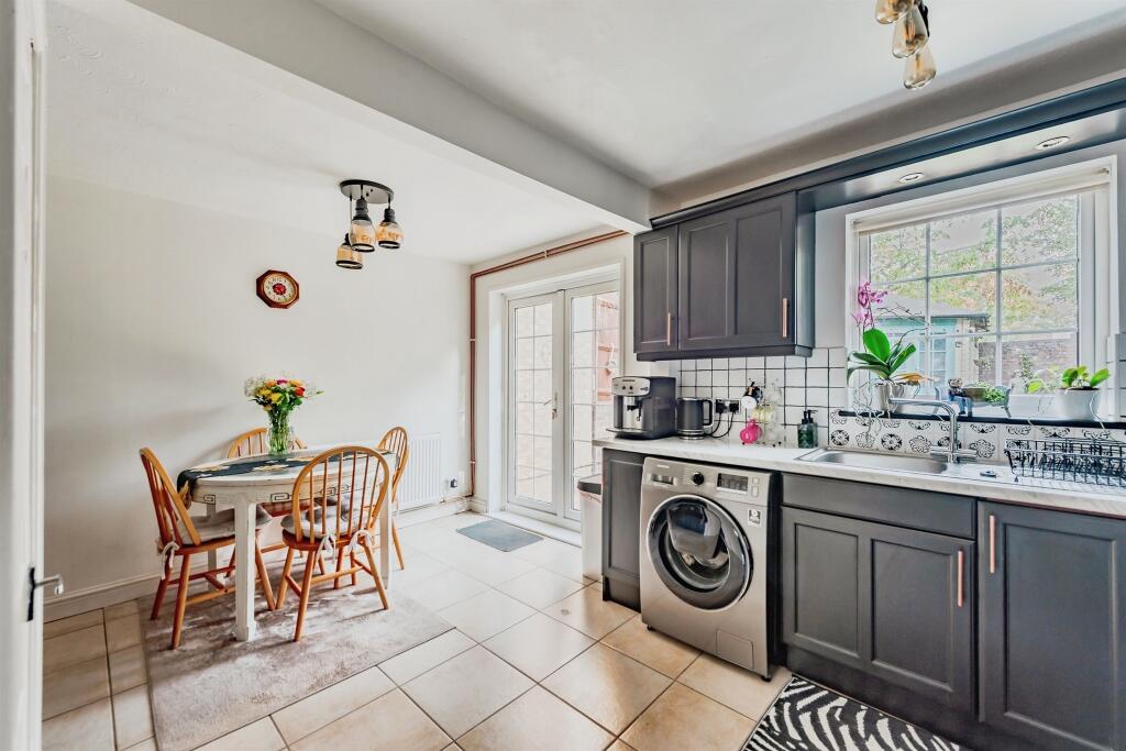 House in Crawley, West Sussex - View 5