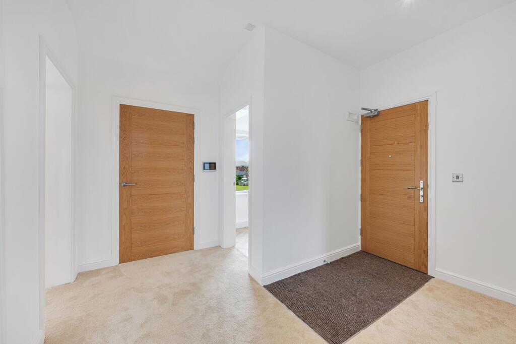 Apartment in Sale, Brooklands - More
