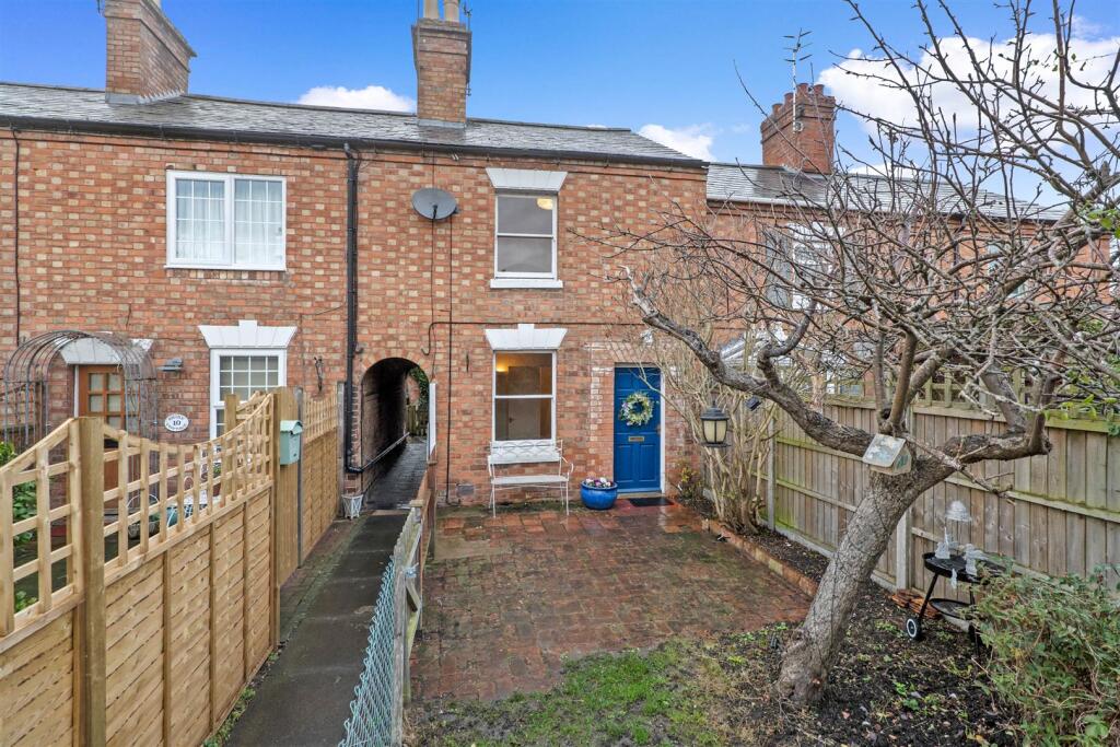 Main image of property: Carters Lane, Tiddington, Stratford-Upon-Avon