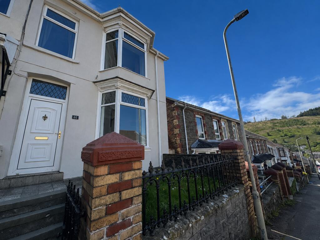 House in Cardiff, Garw Valley - View 2