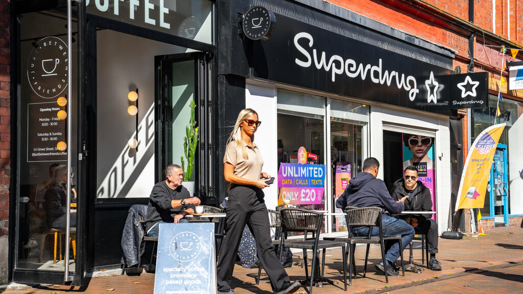 Wilmslow shops