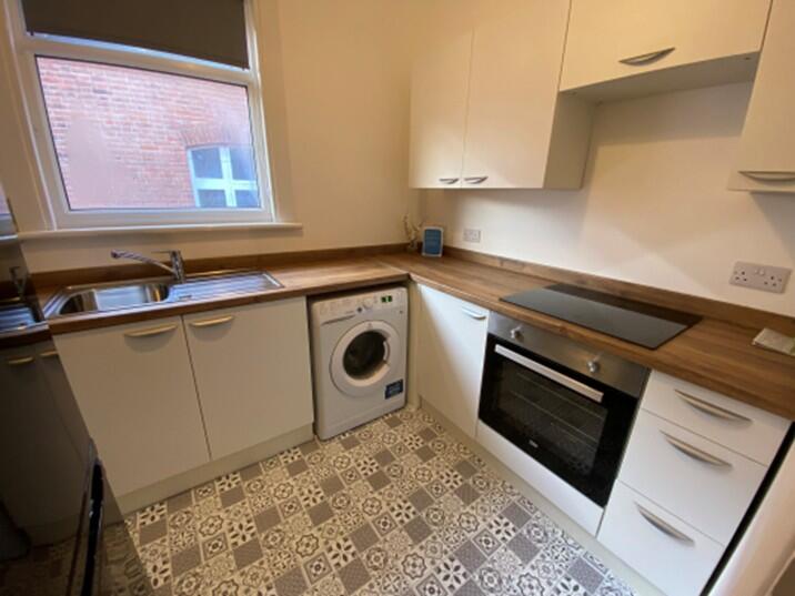 Southchurch Road, Southend-On-Sea, Essex, SS1 photo 2