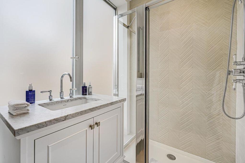 4 bedroom mews property for rent