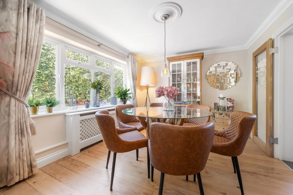 House in Tonbridge - More