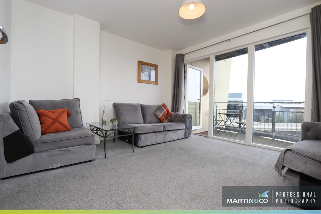 Apartment in Victoria Wharf, Grangetown - View 4