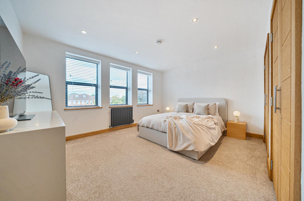 House in Fareham, Hampshire - View 4