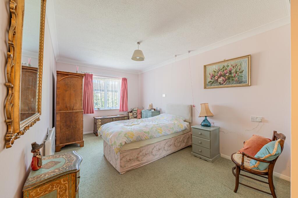 Apartment in St Neots, Eaton Ford - View 5