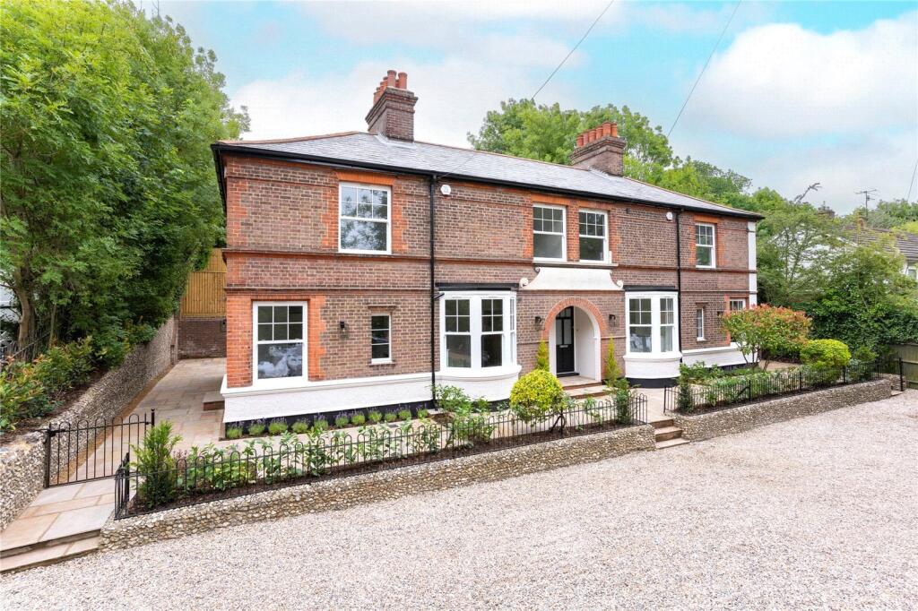 Main image of property: Francis Cottages, White Hill, Chesham, HP5