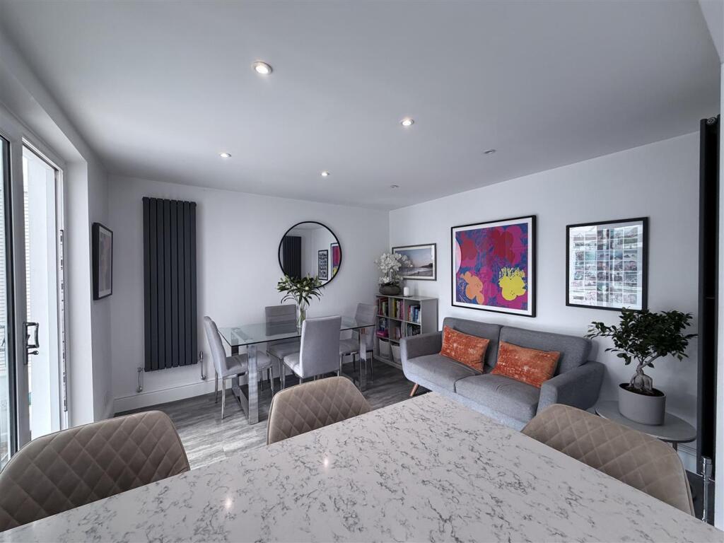 House in Leeds - View 5