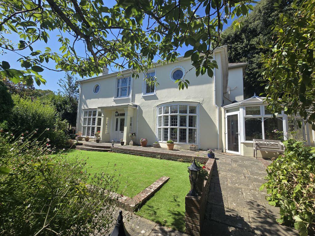 Main image of property: Steyning
