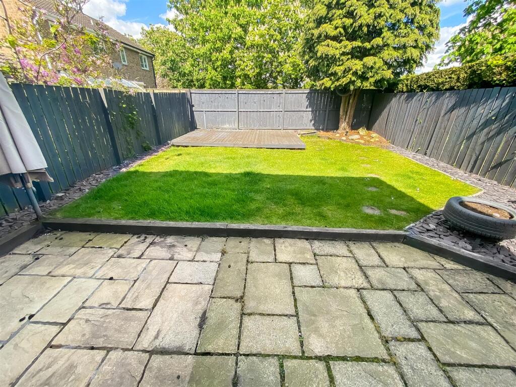 Staintondale, Newton Aycliffe photo 2