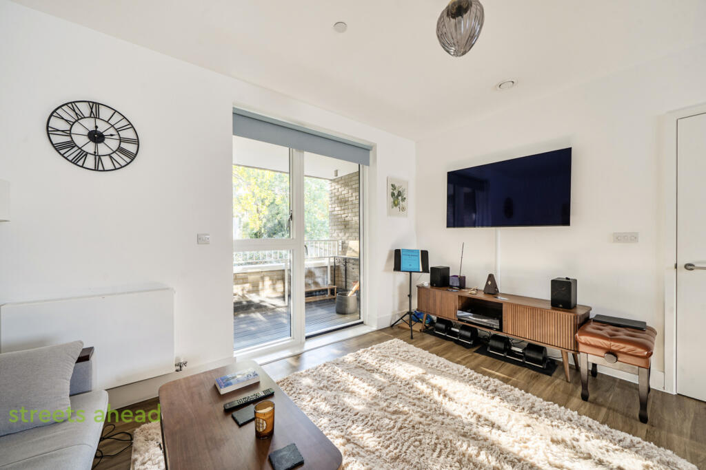 Apartment in London - View 2