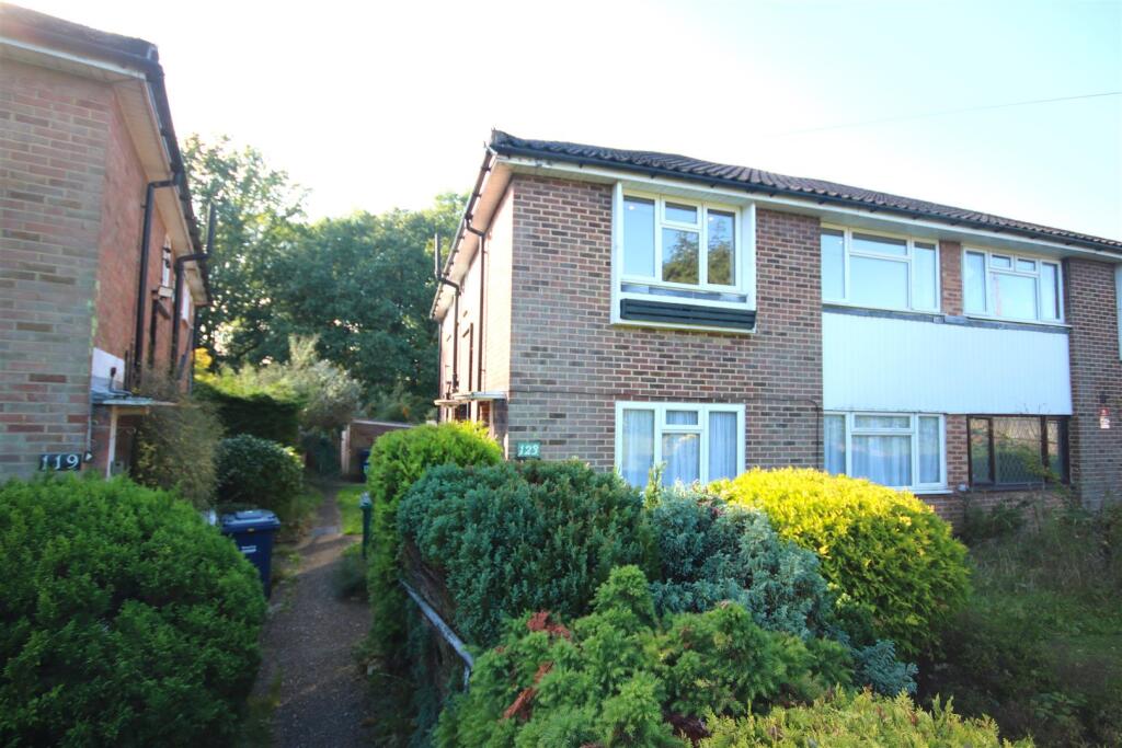 Main image of property: Vernon Crescent, East Barnet, EN4