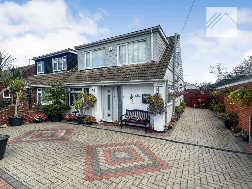 4 bedroom bungalow for sale in Seaview Road, Canvey Island on Rightmove 4 bedroom bungalow for sale in Seaview Road, Canvey Island on Rightmove