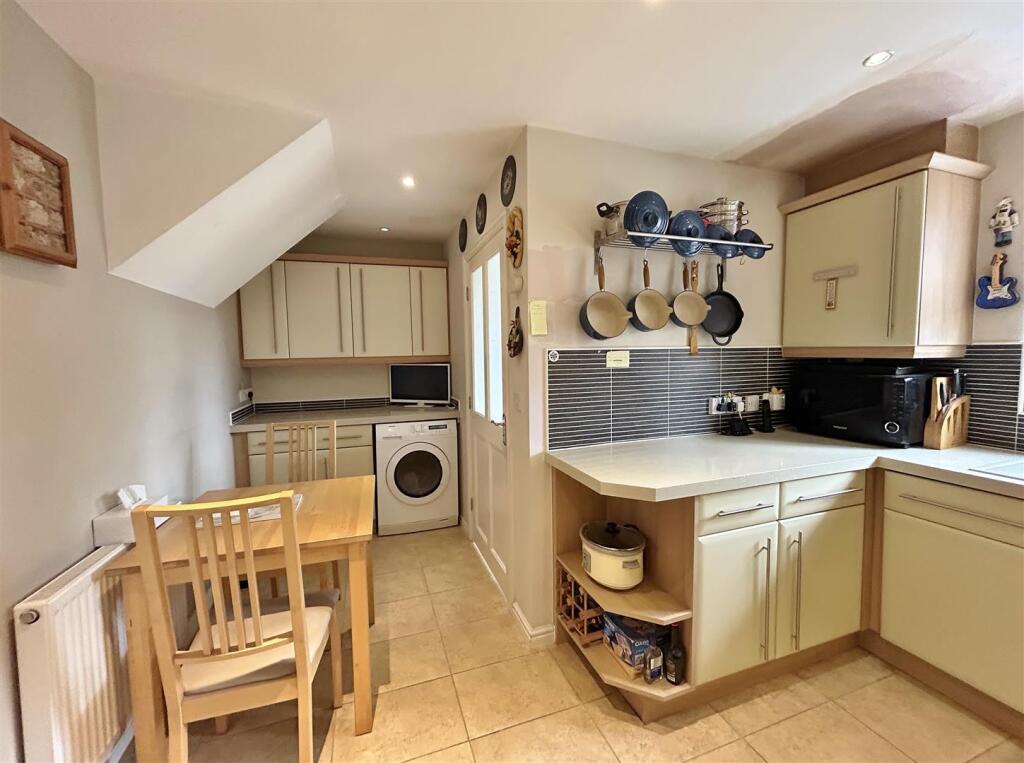 Chestnut Way, Selby photo 2