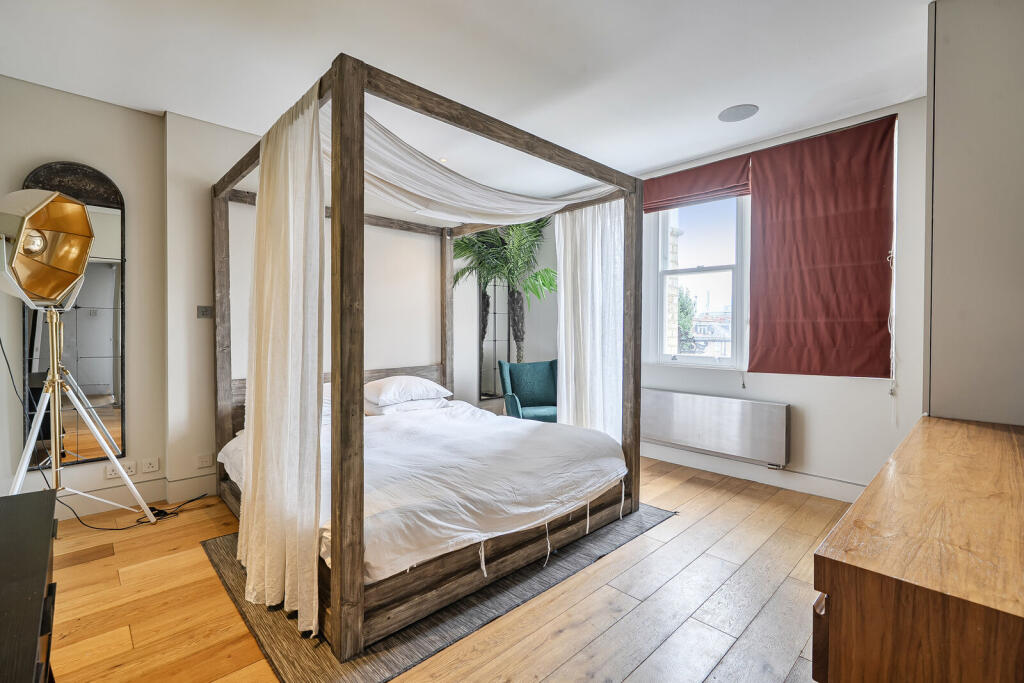Apartment in London, Lot's Village, Brompton - More