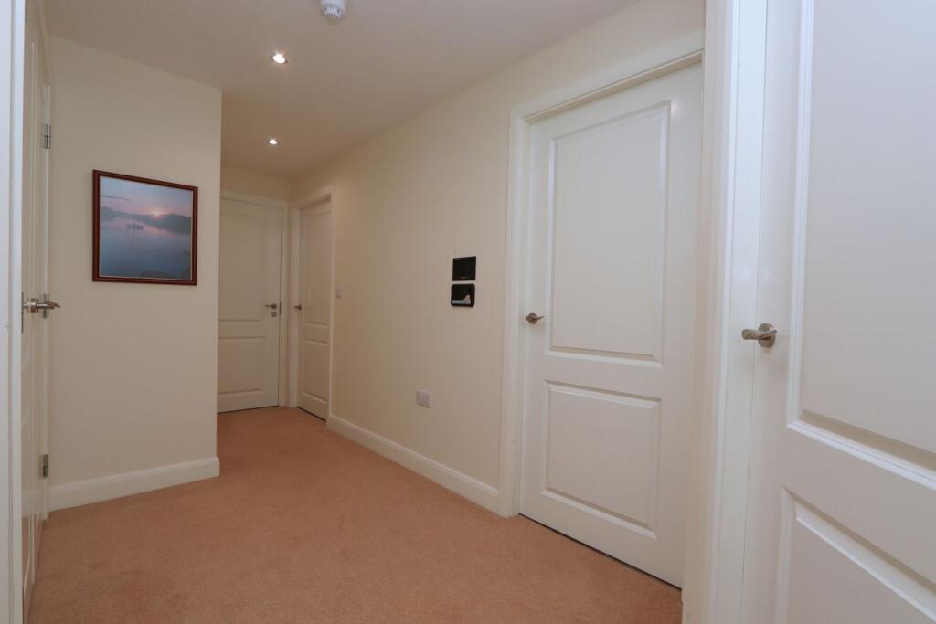 Apartment in Stoke-on-Trent - More
