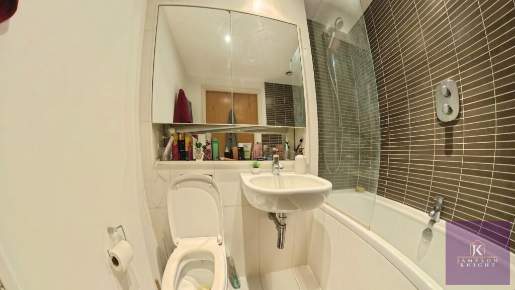 Apartment in London - View 5