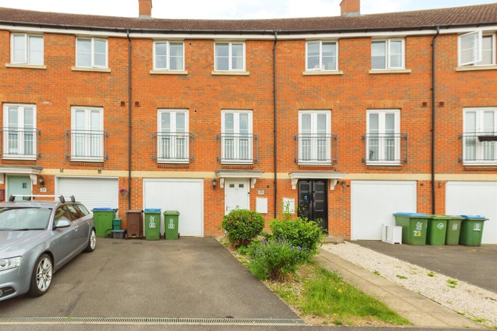 Main image of property: Noble Crescent, Aylesbury