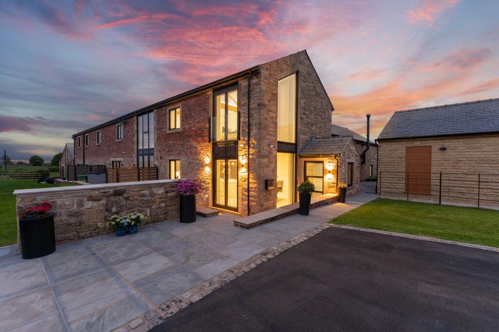 House in Bury, Greater Manchester - View 5
